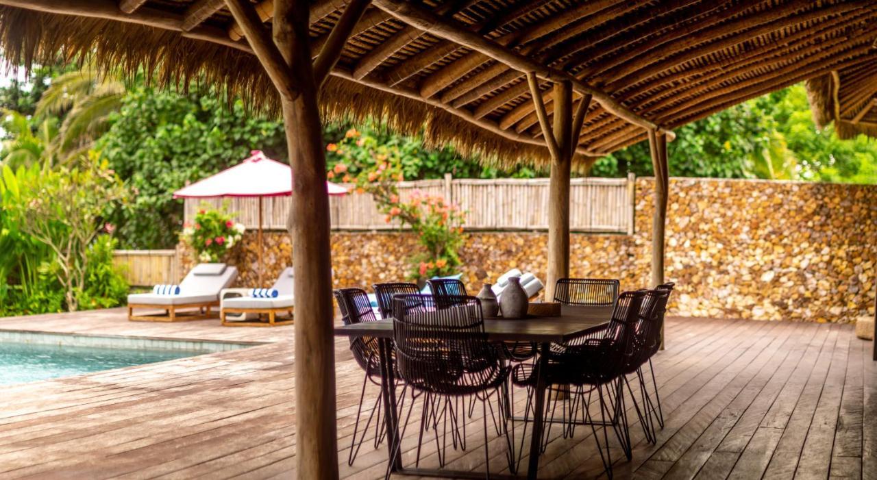 Villa Jac Selong Belanak Exterior photo